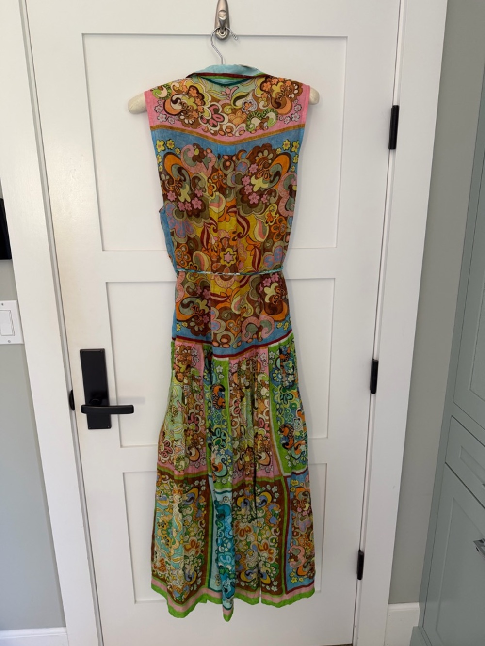 Alémais Sleeveless Multicolor Printed Midi Dress - Picture 3 of 5